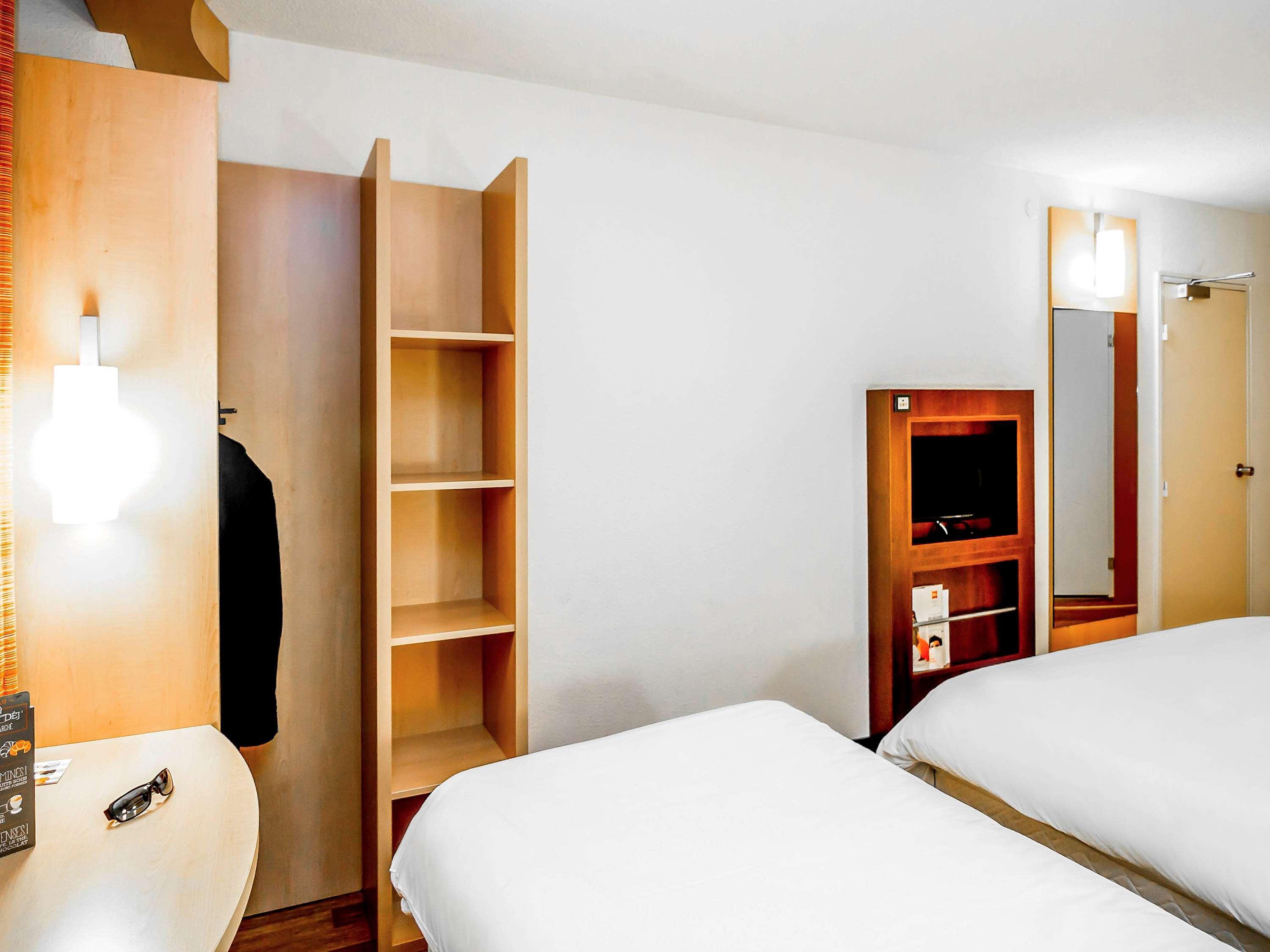 Hotel Ibis Montauban Esterno foto