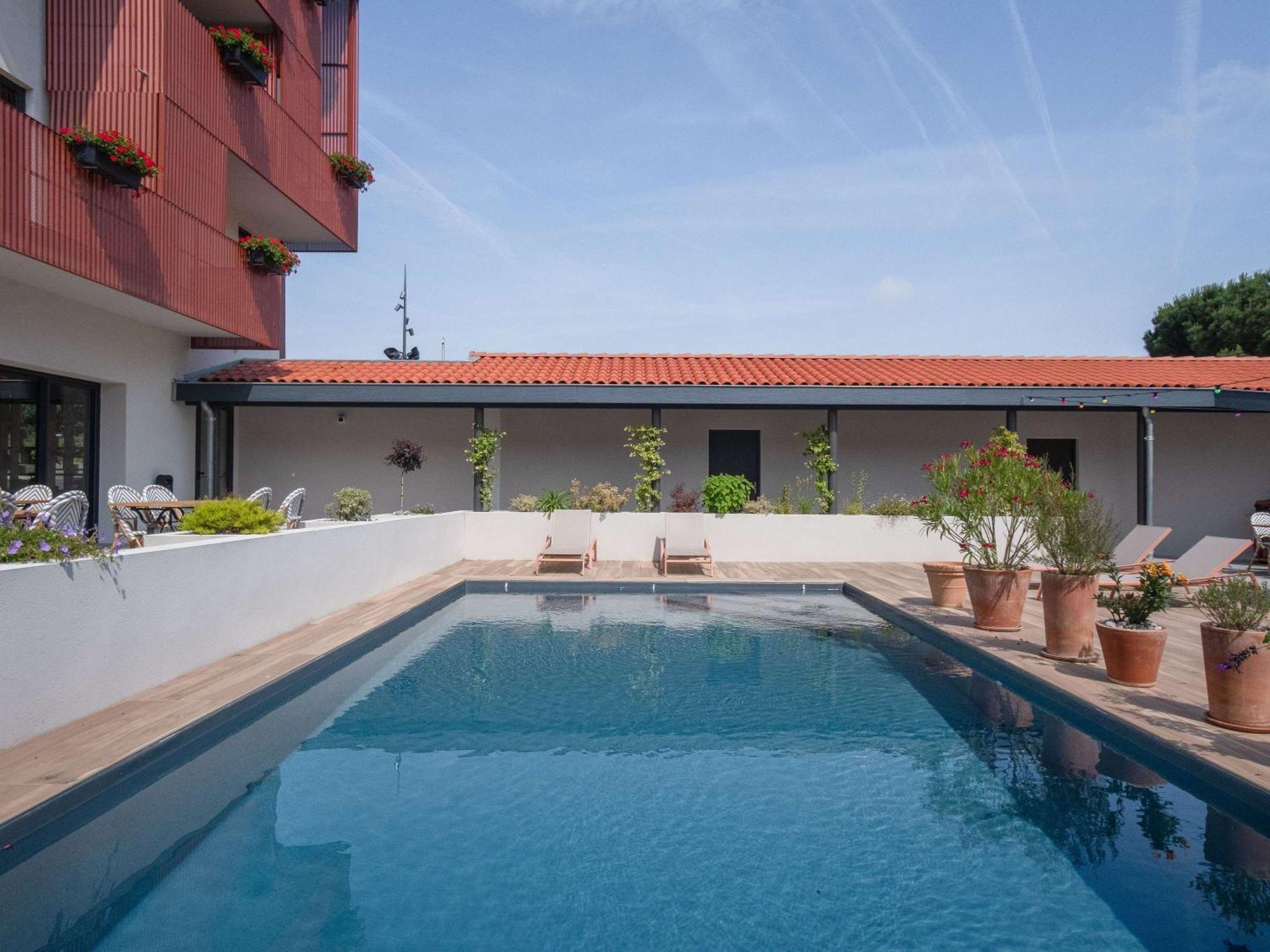 Hotel Ibis Montauban Esterno foto