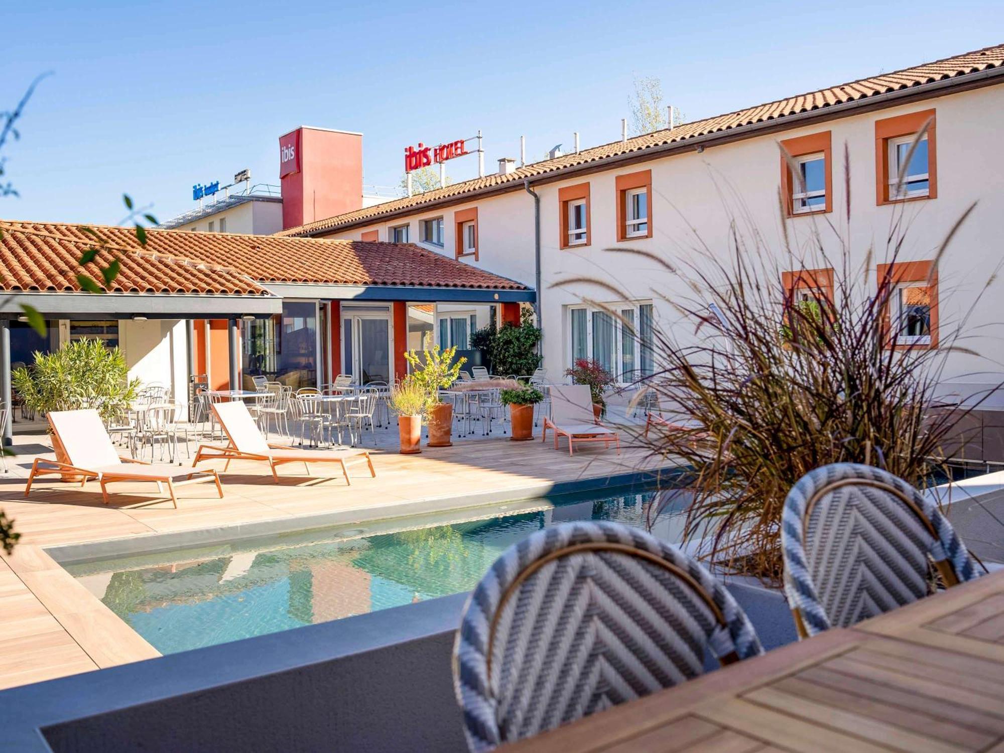 Hotel Ibis Montauban Esterno foto